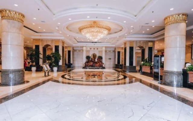 Huayue Hotel