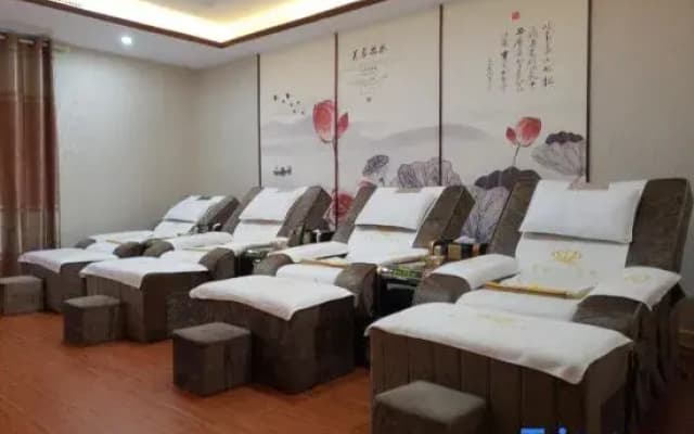 Zhonghuan International Hotel