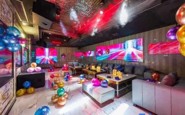 Xiangjiang Hotel Shishi