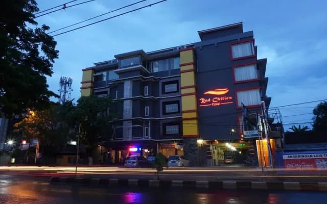 Red Chillies Hotel