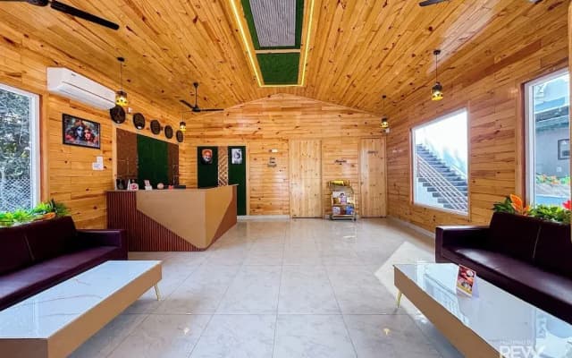 Wonderwood Corbett Resort (1min walk to River with Deep Jungle Trail)