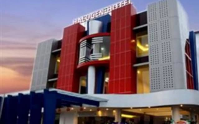 Halogen Hotel