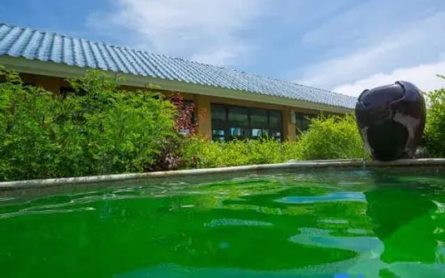 Tianshan Wujiang Hot Spring City Hotel