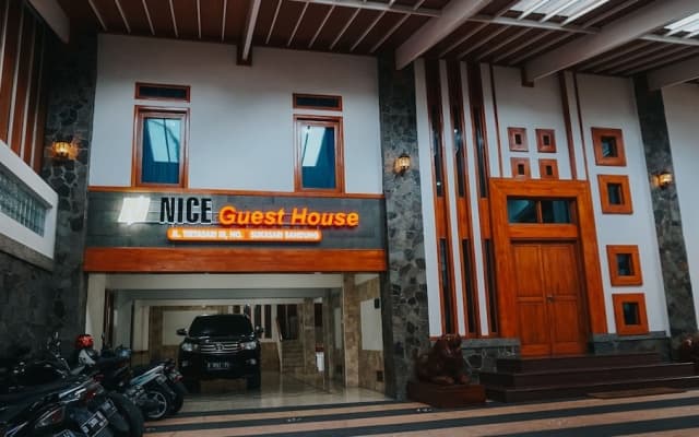 Tirtasari Nice Guesthouse by OYO Rooms
