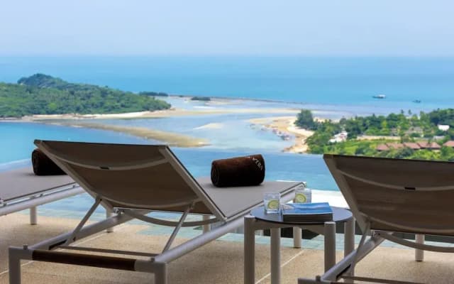 Villa Aroka 4 Bed Sea View KBR41
