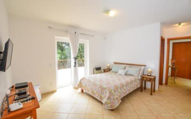 La Réserve Suites