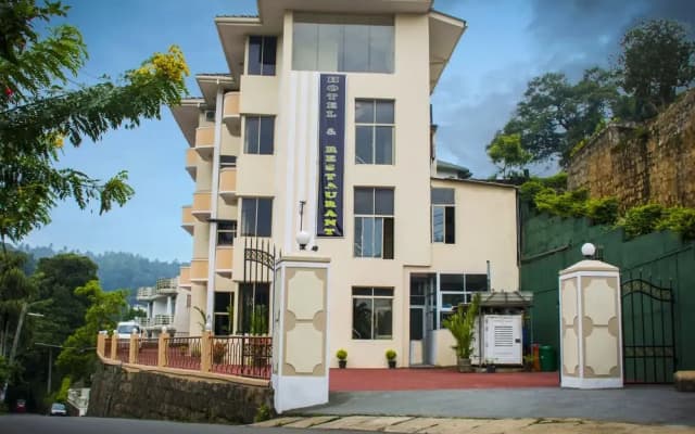 Hotel Lakefield