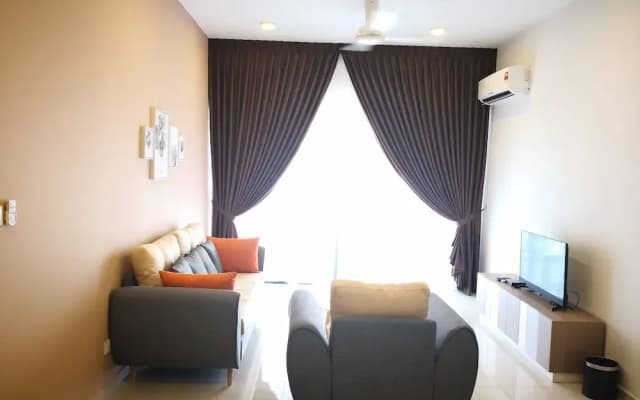 Garden View Homestay @ Country Garden Danga Bay