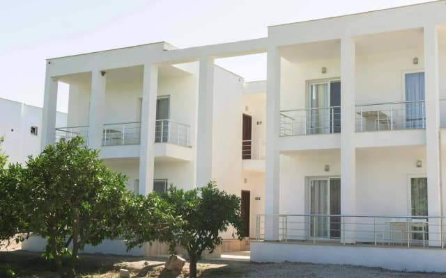 Daphnis Hotel