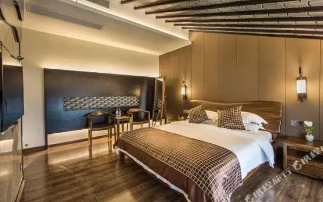 Wuyishan Wansen Wood General Theme Hotel