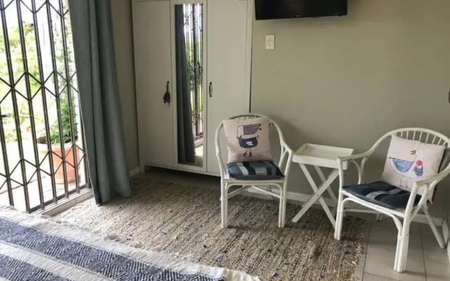 The West Wing Guest Suite. Pringle Bay. (Adults Only)