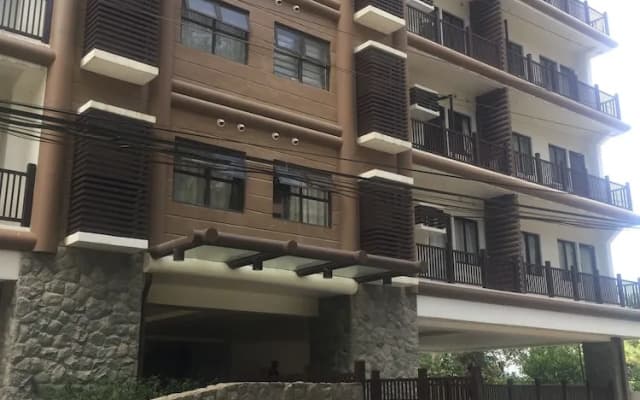 Brenthill Condominium