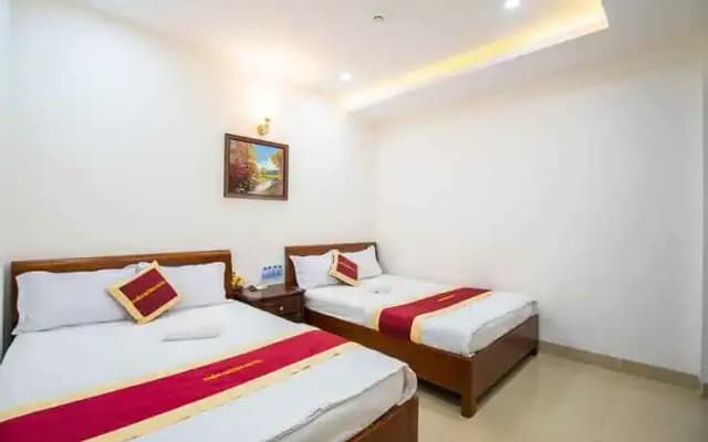 SeaSala Hotel Ho Quy Ly