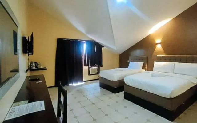 RedDoorz @ Carlton Martin Hotel Masbate City