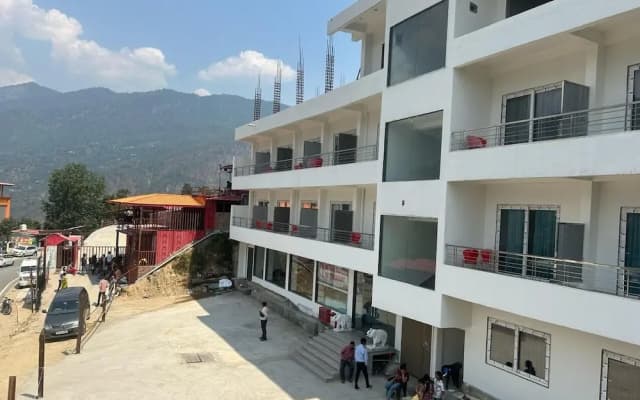 Shiv Kedar Hotel