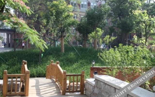 Beidaihe Yuehua Hotel (Laohushi Seaside Park)