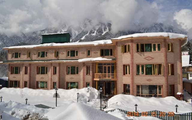 Hotel Baisaran