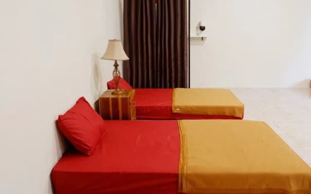 Besopok Hostel