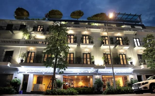 Draha Halong Hotel - Serenity, Charm and Nature - Preferred by Western Travelers