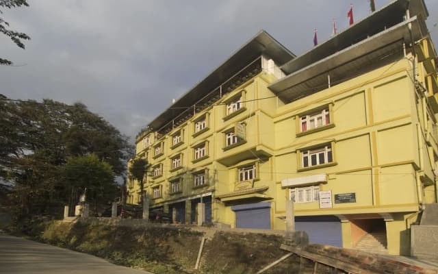 OYO 10586 Hotel Tulip Residency