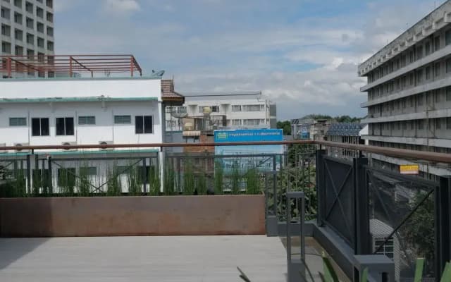 Iron32 Hotel