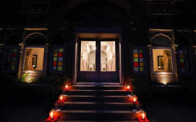 WelcomHeritage Bal Samand Lake Palace