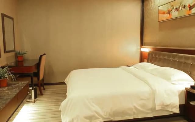 Jinzhou Holiday Hotel