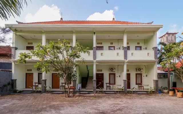 OYO 1445 Jimbaran 12 Residence