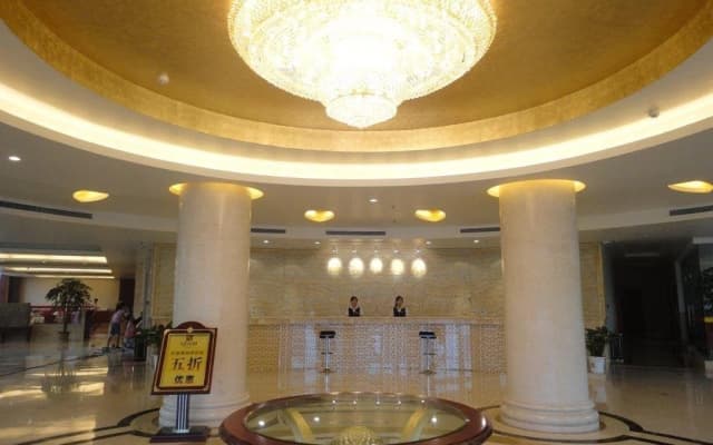 Fuyang Jinggong Hotel