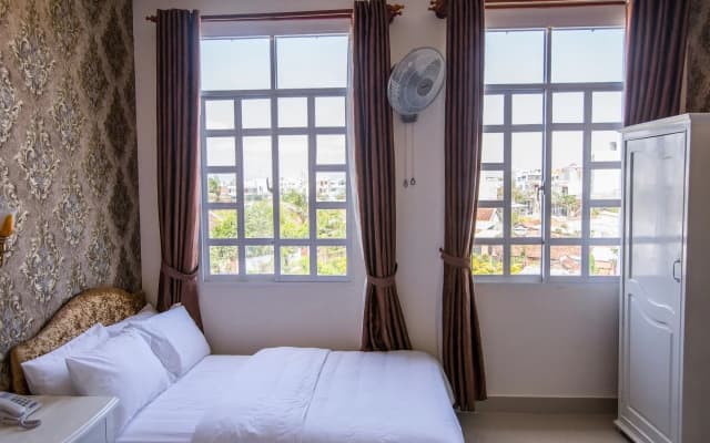 Royal Hotel
