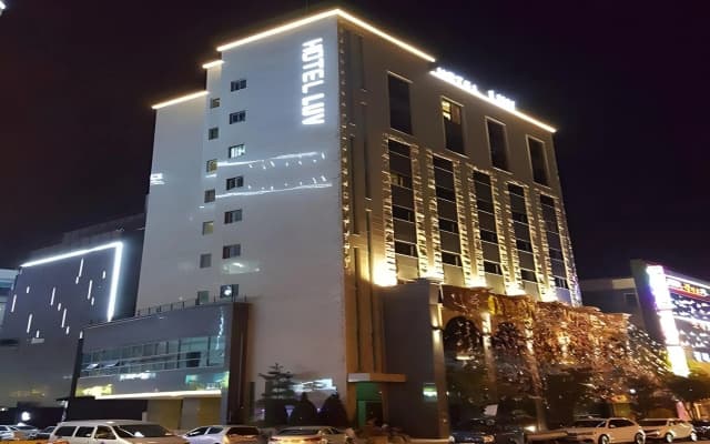 Business Design Hotel LUV
