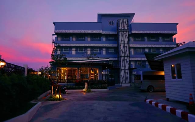 APA-TREE Boutique Hotel