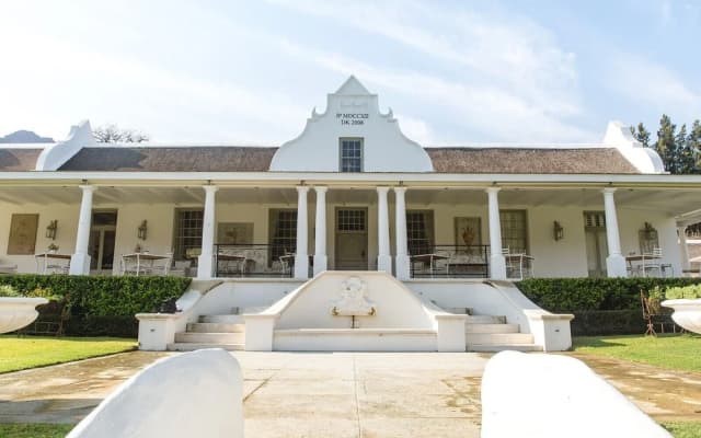 The Doolhof Country House