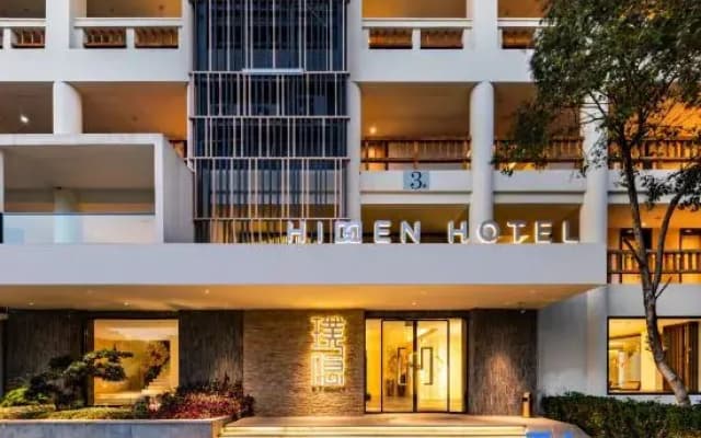 Jianguo HIDDEN Hotel (Kunming Dianchi Haigeng Park)