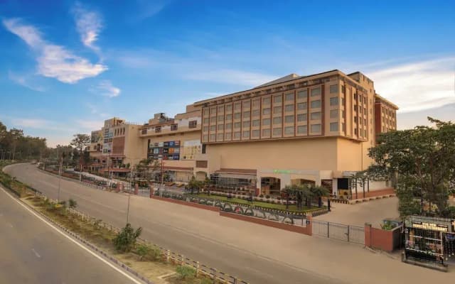 Lemon Tree Hotel Mall of Dehradun