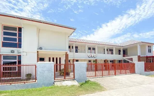 Falah Residence Syariah by OYO Rooms