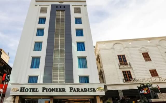 Hotel Pioneer Paradise