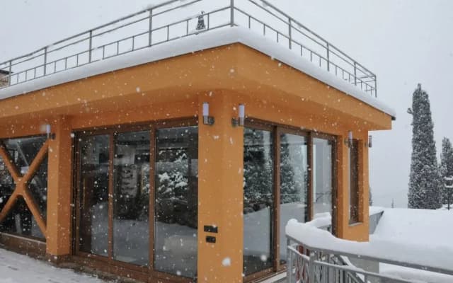 4-Sezona Hotel