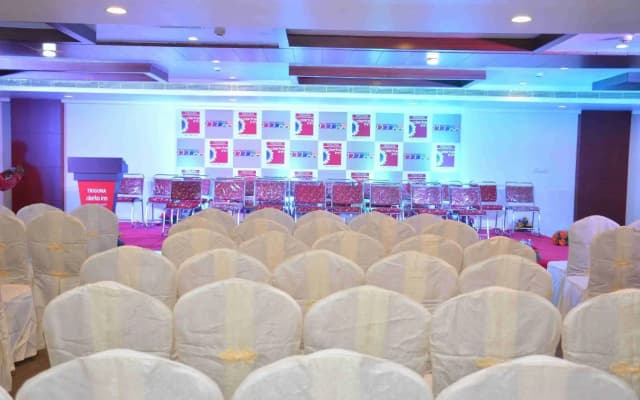 Triguna Clarks Inn