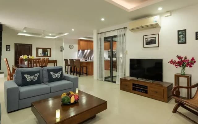 Modern Tropical Villa