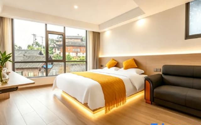 Leishan Ying Sifang Rujia Hotel (Xijiang Qianhu Miaozhai West Gate Tourist Service Center Branch)