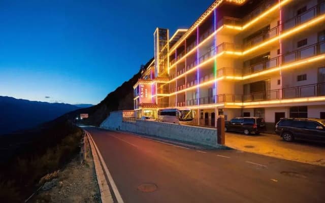 香格里拉大峡谷·巴拉古村落观景酒店