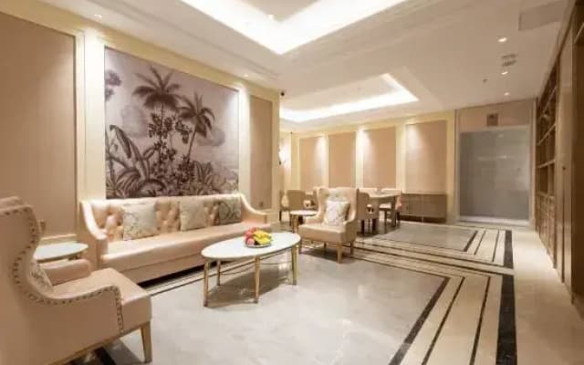 Vienna Hotel (Chakadian)