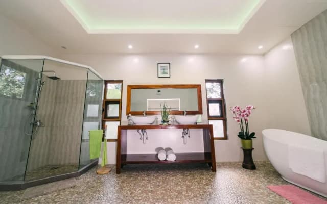 Denika's Suites