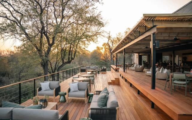 Thornybush Simbambilli Lodge