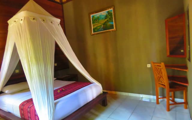 Suka Sari Cottages