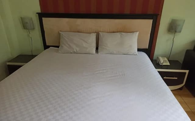 Hotel O Wisma Pundu Syariah Near Kantor Camat Kota Besi