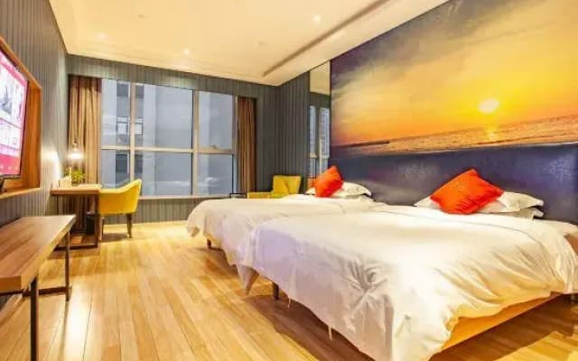 Fanhua Theme Hotel