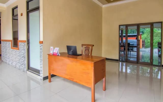 OYO 2162 Pondok Wisata Sri Widodo