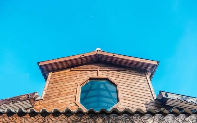 The Overhang